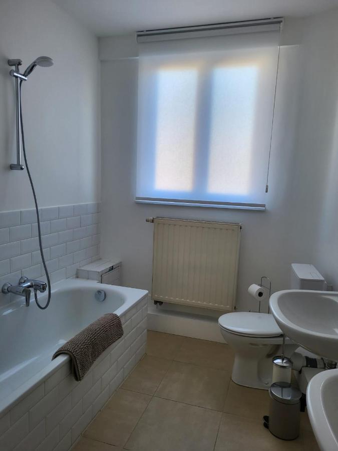 Brussels Bed & Blockchain Private Rooms With Shared Bathroom Etterbeek Luaran gambar