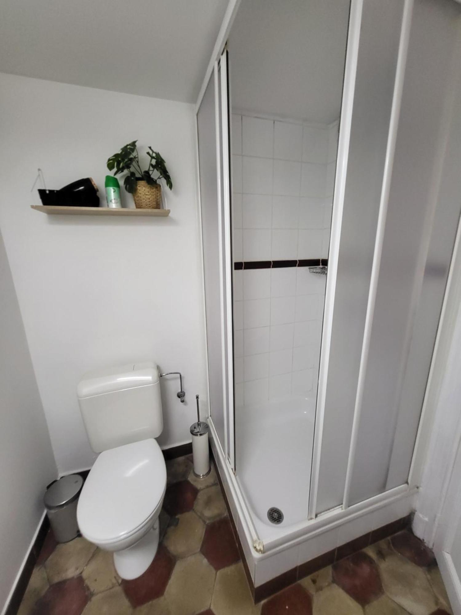 Brussels Bed & Blockchain Private Rooms With Shared Bathroom Etterbeek Bilik gambar